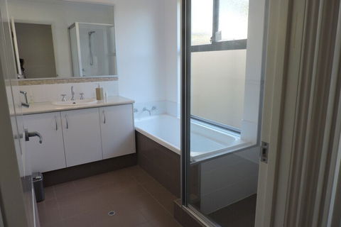 Endless Summer - Gold Coast 4U 4
