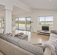 Margaret River Farmhouse - Gold Coast 4U
