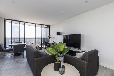 Panoramic Views AMAZING Location Brand New!! - Gold Coast 4U 5