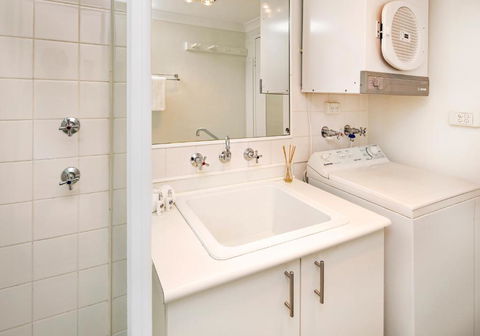 Central Abode Modern Apartment In The Heart Of Jindabyne - Accommodation Gold Coast 2