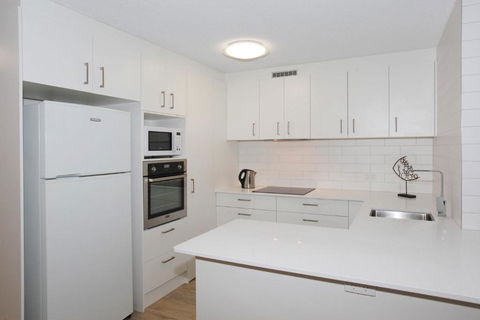 Unit 4 Coolum Cove Coolum Beach - Accommodation Gold Coast 3