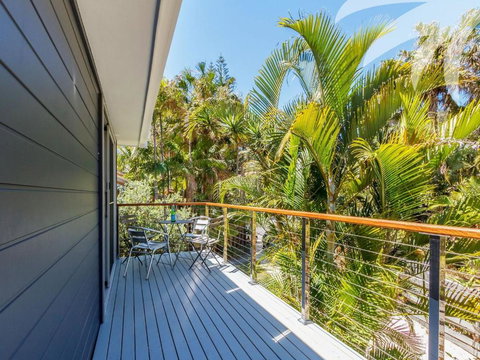 Palms House - 1 Gold Coast 3