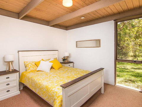 True Blue - 1 Gold Coast 2