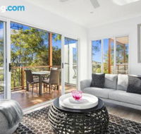 Avalon Tree House - Accommodation Gold Coast