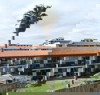 West Beach Lagoon 221 - Stylish Apartment - Gold Coast 4U