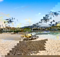 Resort Style 2 Bdrm in Homebush with Bay View - 1 Gold Coast