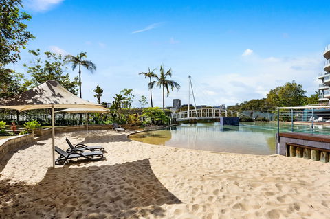 Resort Style 2 Bdrm In Homebush With Bay View - Gold Coast 4U 0