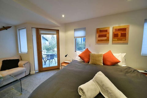Powder 2a - Accommodation Gold Coast 3