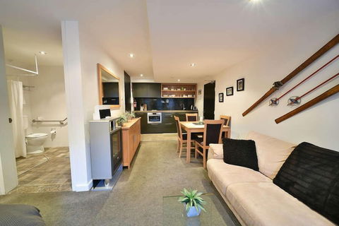 Powder 2a - Accommodation Gold Coast 6