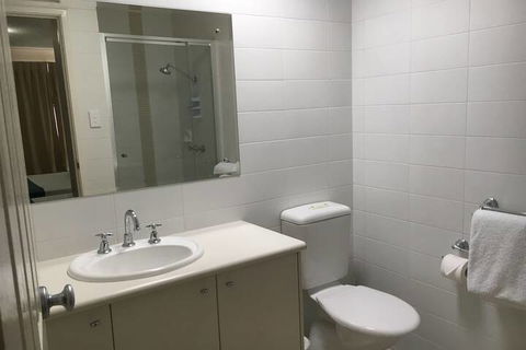Geographe Bay Apartment - Gold Coast 4U 7