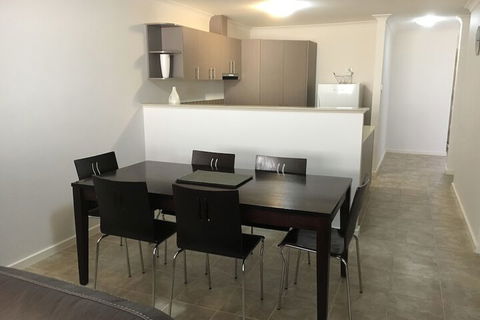 Geographe Bay Apartment - Gold Coast 4U 4