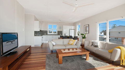 Jocks Place - Gold Coast 4U 5