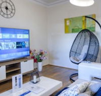 Wollongong train station holiday house - Gold Coast 4U