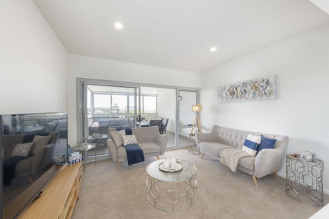 Astra Apartments Merewether - 1 Gold Coast 3