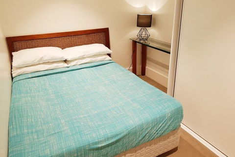 Darling Harbour Modern 2 Bedroom Terrace - Gold Coast 4U 1