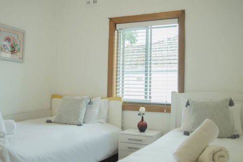 Bright & Spacious Home With Hotel Grade Cleanliness - Accommodation Gold Coast 3