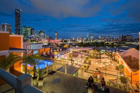 Wesley Art Studio Paint & Stay Plus Tour - Hostel - Accommodation Gold Coast 0