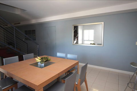 Deep Blue 14 - Accommodation Gold Coast 2