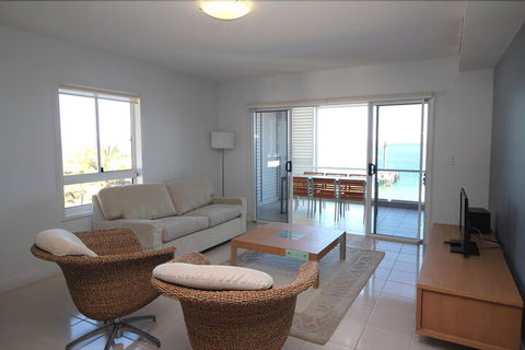 Deep Blue 14 - Accommodation Gold Coast 6