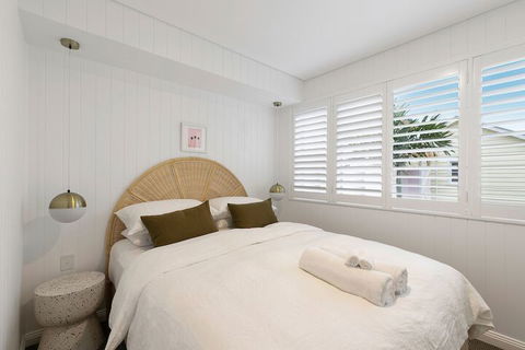 A PERFECT STAY Sunset Beach Riverside - Gold Coast 4U 5