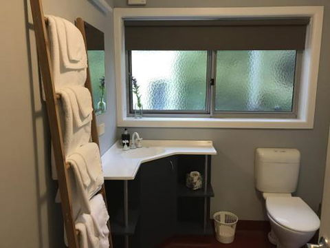 A Bach At Bright Bright VIC - Accommodation Gold Coast 3