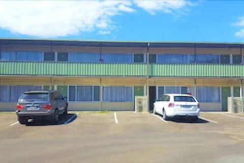 Mt Lyell Motor Inn - Gold Coast 4U 1