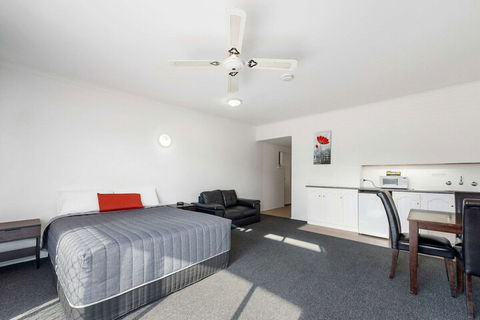 Comfort Inn & Suites Riverland - Accommodation Gold Coast 5