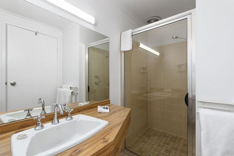 Comfort Inn & Suites Riverland - Accommodation Gold Coast 6