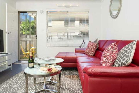 Understated Elegance Affordable Luxury - Accommodation Gold Coast 6