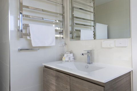 T-Bar On Twynam - Accommodation Gold Coast 1