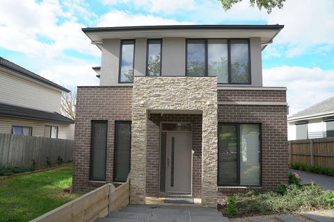 Comfort House Near Box Hill - Accommodation Gold Coast 0