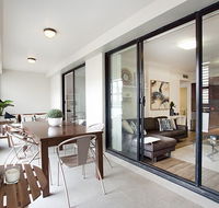 Urban Rest The Elizabeth 1 Bed - Gold Coast 4U