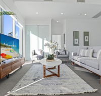 HomeHotel New  Spacious 3 Bedroom Penthouse - Accommodation Gold Coast