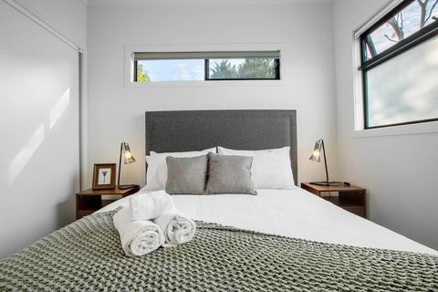 89 Fancy Doncaster Home - Accommodation Gold Coast 3