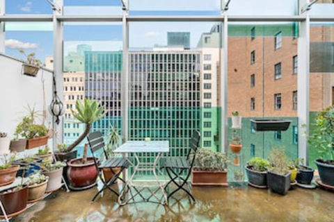 Zelda 1 Bedroom Central CBD Apartment - Accommodation Gold Coast 0