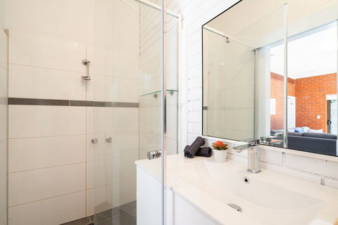 Sea Salt - 1 Gold Coast 6