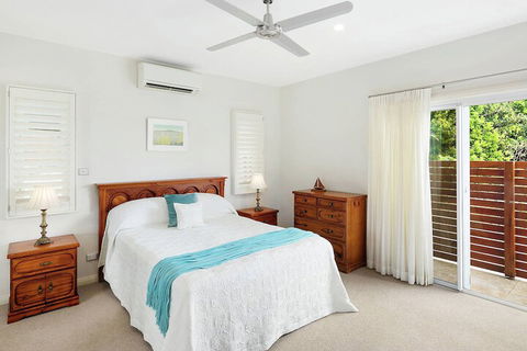 Oceanview - Accommodation Gold Coast 2