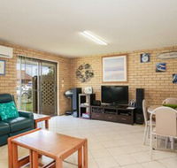 Tee Jays Sawtell NSW - Gold Coast 4U