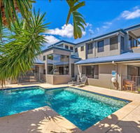 Gold Coast Stunning Waterfront Retreat by Hostrelax - Accommodation Gold Coast