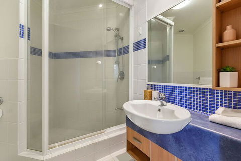 BEACH BLISS LUXURIOUS APARTMENT With POOL - Accommodation Gold Coast 2