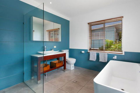 BEACH HOUSE On PEARL - Accommodation Gold Coast 6