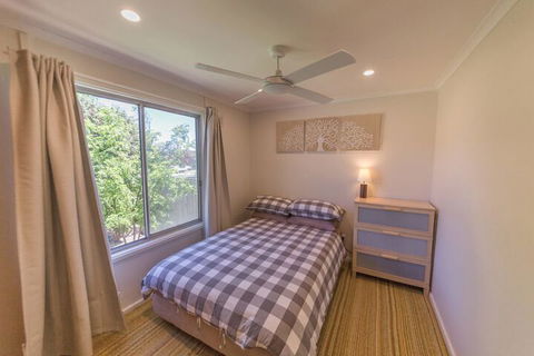 17 Broadbeach Drive - Gold Coast 4U 7