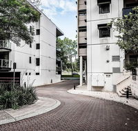Two bedroom Apt next to Perth CBD with Parking. - Gold Coast 4U