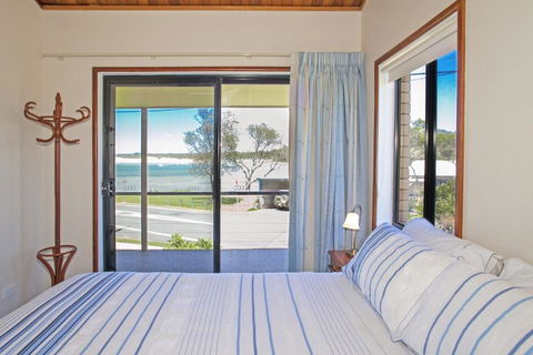 Peninsula Sawtell NSW - Gold Coast 4U 1