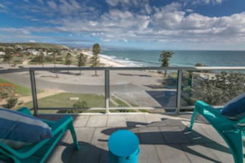 King Of North Bay 103 Gold Coast Drive - Gold Coast 4U 0