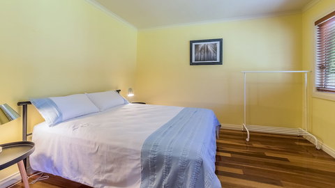 Loch Retreat 550m TO Town - Accommodation Gold Coast 5