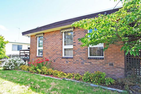 Salty Sands Meters From THE Beach Free Wifi - Accommodation Gold Coast 1