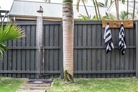 A PERFECT STAY - 3 Salty Sisters - Accommodation Gold Coast 3
