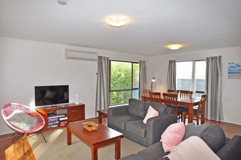 Kyeema Free Wifi & Netflix PET Friendly - Accommodation Gold Coast 5