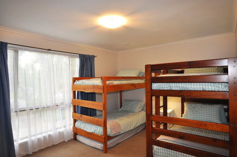 Kyeema Free Wifi & Netflix PET Friendly - Accommodation Gold Coast 4
